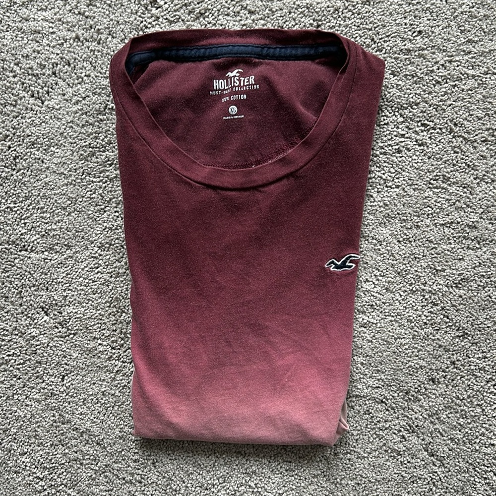 Hollister XS Men's Tee Shirt - Picture 6 of 6
